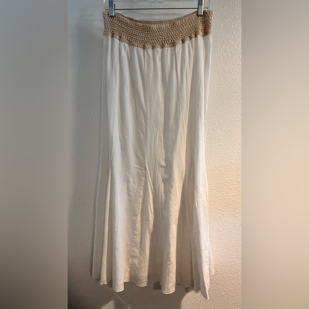 VENUS White and Tan Maxi Skirt
